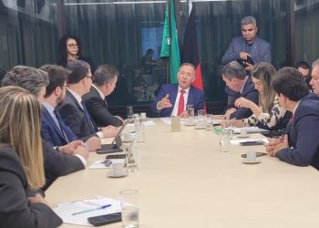 Aguinaldo Ribeiro participa de reunião com governadores do Centro-Oeste para discutir a reforma tributária