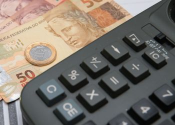 Bancos devem oferecer pacote básico de serviços ao cliente