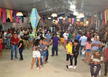 CIDADE FORRÓ: Presença maciça de público consagra Monteiro como maior e melhor São João da região do Cariri