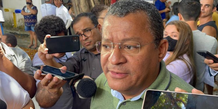 Nilvan admite diálogo com Queiroga, mas descarta desistir de pré-candidatura na Capital: “Não retiro”