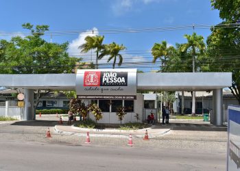 Prefeitura de João Pessoa move ação contra invasores de área ambientalmente protegida, na Praia do Sol