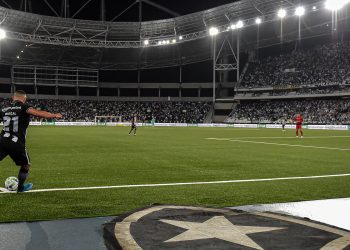 Brasileirão: Botafogo recebe Fortaleza para se distanciar na liderança