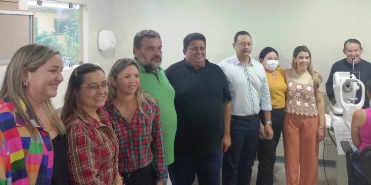 Prefeita e secretária de Saúde de Monteiro participam de entrega de moderno tomógrafo adquirido pelo CISCO em Sumé