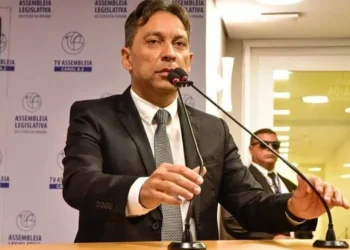 Deputado Fábio Ramalho prevê aliança de Bruno Cunha Lima, Romero e Veneziano para 2024