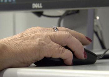 Etarismo dificulta inserção de maiores de 50 anos no mercado