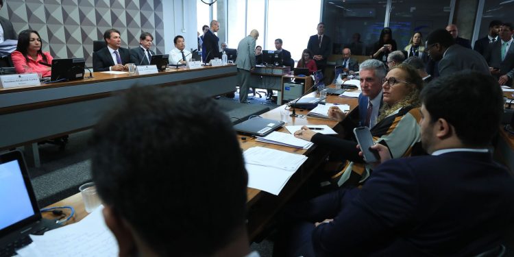 CPMI do golpe autoriza acesso a processo sobre vacinação de Bolsonaro