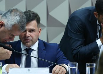 Relatora da CPMI do Golpe quer notícia-crime contra ex-PRF