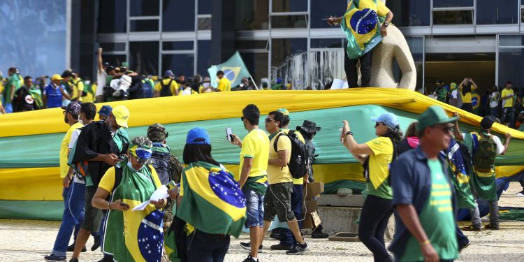 STF inicia depoimentos em processos sobre atos golpistas de 8/1
