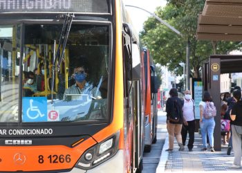 Motoristas terão até dezembro para fazer exame toxicológico