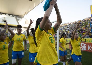 Brasil sobe 1 posição em último ranking da Fifa antes da Copa Feminina