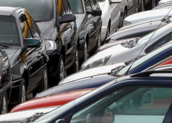 Governo destinará mais R$ 300 milhões em incentivos para carro popular