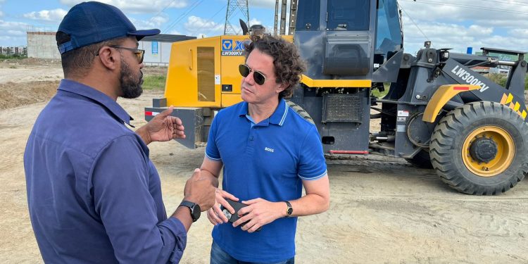 Durante inspeção na duplicação da BR 230 em Campina Grande, Veneziano constata celeridade nas obras após período de chuvas