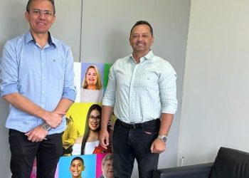 Presidente do CISCO e Prefeito de Sumé Éden Duarte se reúne com prefeitos e secretários de estado