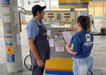 Preço do litro da gasolina apresenta variação de 4% entre postos