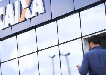 Agências da Caixa abrirão uma hora mais cedo para Dia do Desenrola
