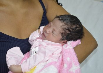 ALERTA: Secretaria de Saúde orienta pais e responsáveis sobre cuidados com recém-nascidos em função da bronquiolite