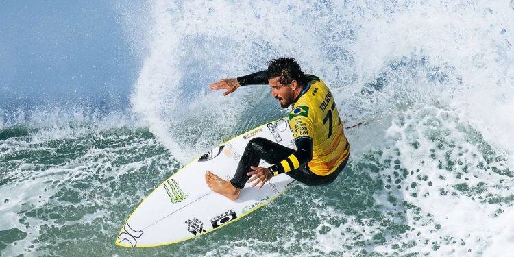 Surfe: Filipinho é tricampeão na África do Sul e carimba vaga em Paris