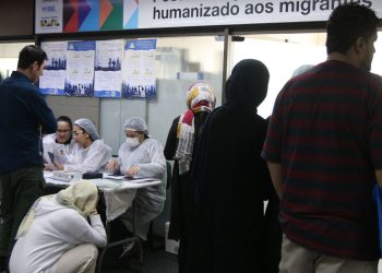 Afegãos transferidos para Praia Grande somam 128