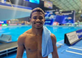 Isaac Souza vai à final do Mundial e garante vaga olímpica nos saltos