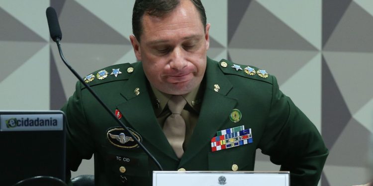 Ex-ajudante de ordens de Bolsonaro diz que não participava de decisões Ex-ajudante de ordens de Bolsonaro diz que não participava de decisões