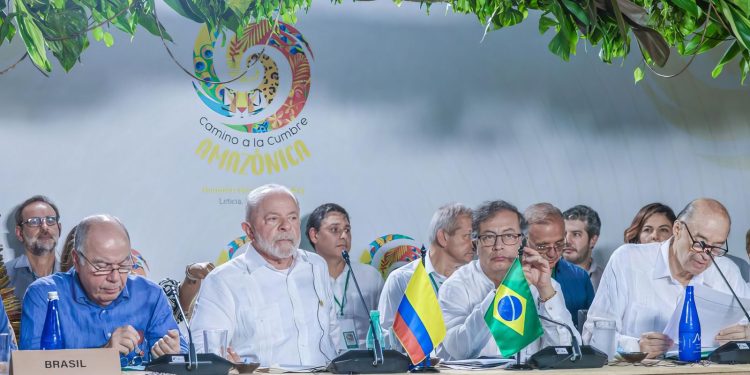 Lula propõe criação de Parlamento Amazônico, durante evento em Letícia Lula propõe criação de Parlamento Amazônico, durante evento em Letícia