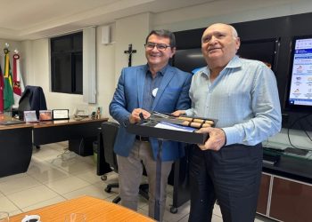 Prefeito de Picuí visita presidente do Tribunal de Contas do Estado