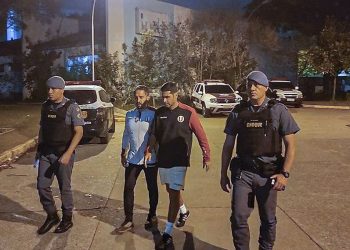 Preparador físico uruguaio é preso por racismo em jogo do Corinthians