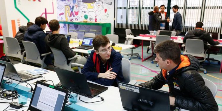 Maioria dos jovens empreendedores não recebe apoio do poder público Maioria dos jovens empreendedores não recebe apoio do poder público