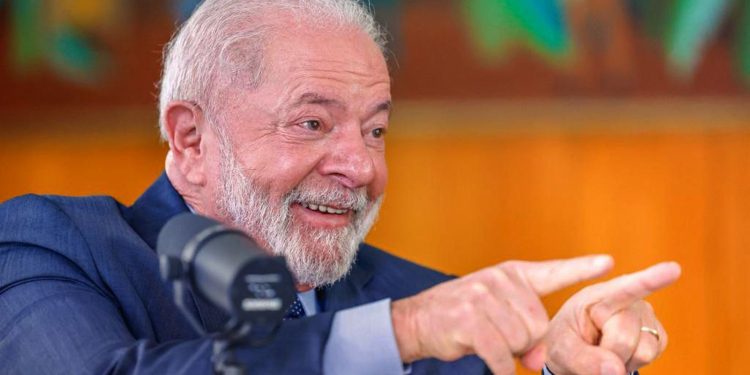 Saúde será beneficiada pela nova política industrial, diz presidente