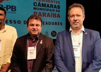 Comitiva de vereadores de Sumé participa do 1° Encontro de Presidente de Câmaras da Paraíba em Campina Grande