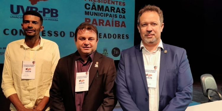 Comitiva de vereadores de Sumé participa do 1° Encontro de Presidente de Câmaras da Paraíba em Campina Grande