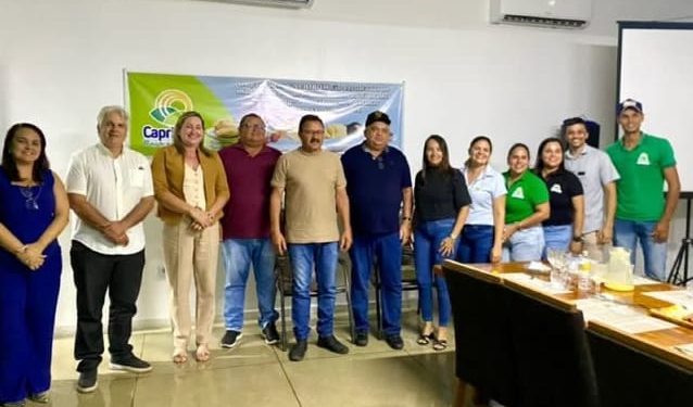 Prefeita Ana Paula participa de reunião com direção da CAPRIBOM para discutir metas e parcerias