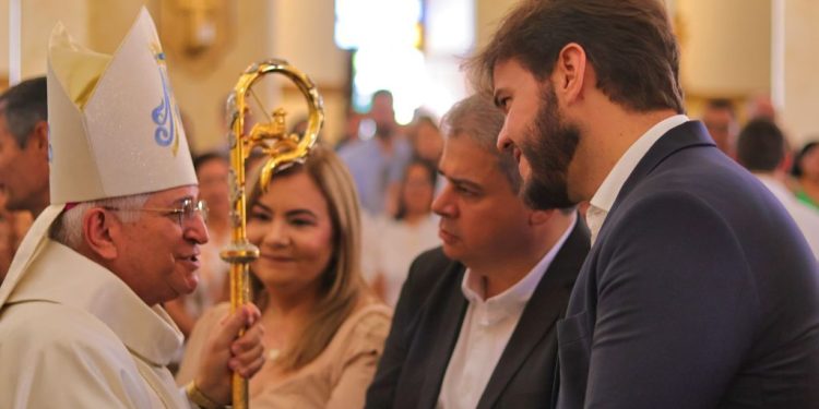 Missa em Ação de Graças marca início da programação de posse do prefeito e vice-prefeito de Campina Grande