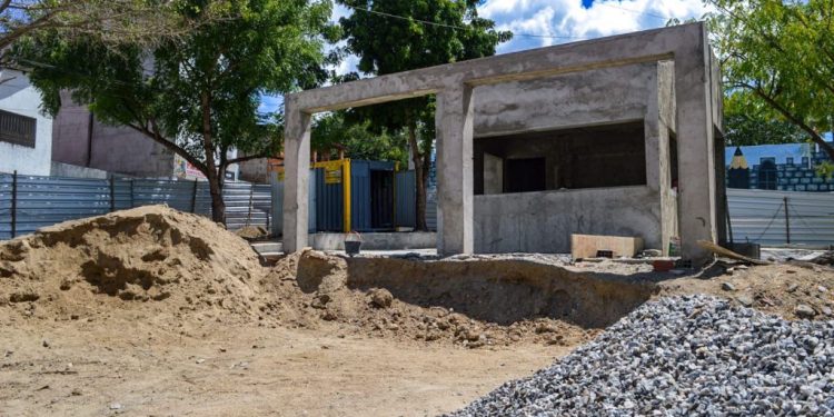 Obras de revitalização da Praça Manoel da Costa Cirne, no Pedregal, entram na reta final e devem ser entregues no próximo mês Obras de revitalização da Praça Manoel da Costa Cirne, no Pedregal, entram na reta final e devem ser entregues no próximo mês