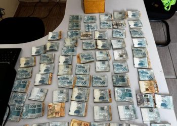 CERCO TOTAL: Operação policial apreende cerca de R$ 70 mil com suspeitos de tráfico em Alhandra