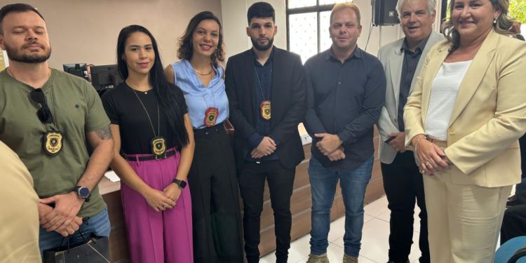 Prefeita de Monteiro participa de reinauguração do Fórum Ministro Luiz Rafael Mayer