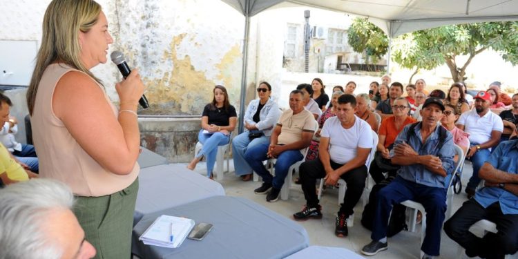 Prefeita Ana Paula recebe mais de 20 presidentes de associações e debate ações planejadas para a área da agricultura em sua gestão