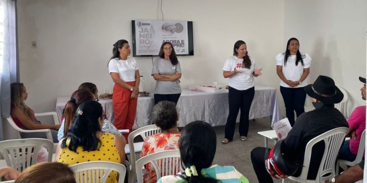 Reunião de apoio a familiares com equipe do CAPS promove cuidado integral com saúde mental