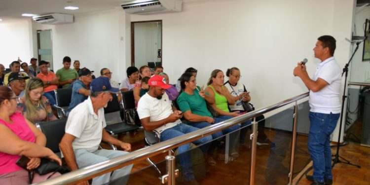 Secretaria de Agricultura antecipa sorteio dos cortes de terra na zona rural de Monteiro e aumenta número de horas Secretaria de Agricultura antecipa sorteio dos cortes de terra na zona rural de Monteiro e aumenta número de horas