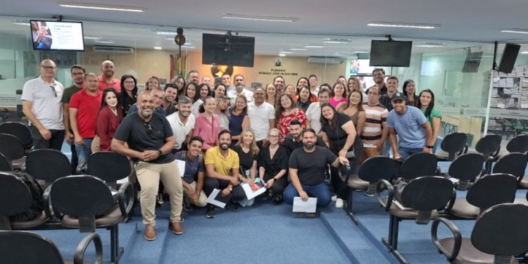 Vereadores, assessores e servidores participam de treinamento para nova legislatura
