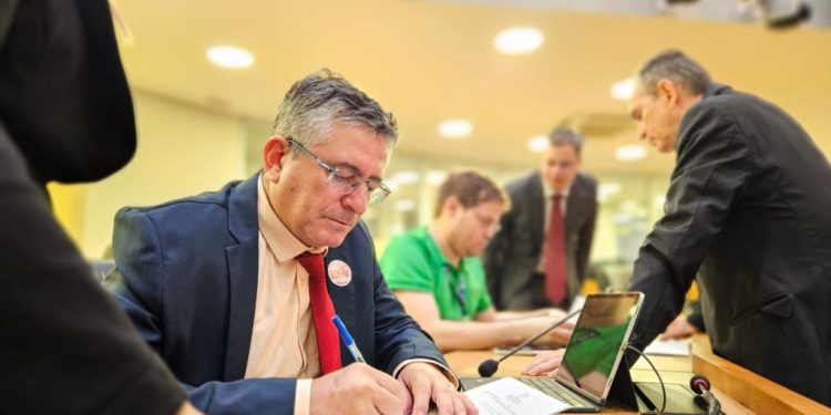 Na Assembleia: Dr. Romualdo é eleito o deputado mais atuante de 2024