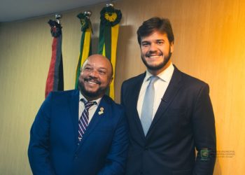 Câmara de Campina Grande abre trabalhos legislativos com presença do prefeito