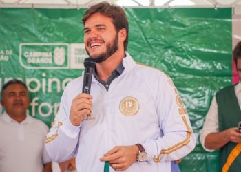 Prefeito Bruno Cunha Lima faz abertura do ano letivo e entrega reforma da Escola Dr. Chateaubriand