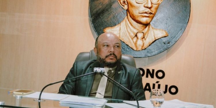 Projeto do vereador Saulo Germano prevê a implantação da cinoterapia em Campina Grande