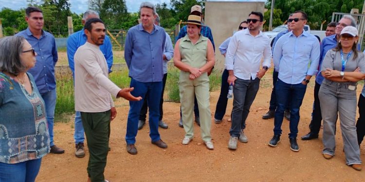 Prefeita Ana Paula, vice Cajó e equipe, participam de visita de técnicos do Ministério da Integração e do Desenvolvimento Regional