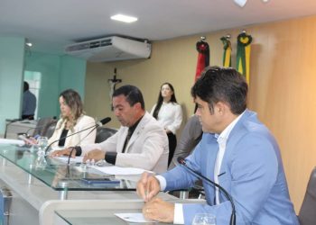 Projeto de autoria do Poder Executivo é aprovado pela Câmara Municipal e garante apoio financeiro a Treze e Campinense