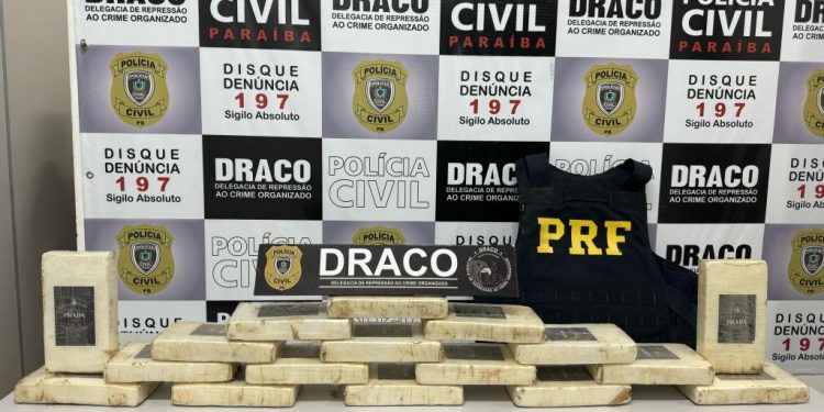 INVESTIGAÇÃO: Operação policial apreende mais 17 tabletes de cocaína pura em Monteiro INVESTIGAÇÃO: Operação policial apreende mais 17 tabletes de cocaína pura em Monteiro