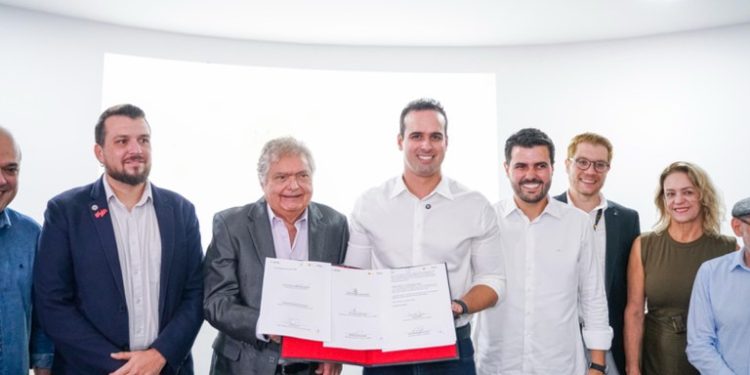 Em Campina Grande, Lucas Ribeiro assina parceria com Museu de Arte e Ciência para garantir acesso livre a estudantes da rede estadual