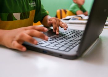 Prefeitura de Campina Grande amplia número de escolas bilíngues e consolida iniciativa pioneira na Rede Municipal