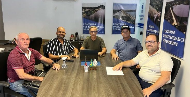 Prefeito Manezinho cumpre agenda no Dnocs em João Pessoa e garante novas parcerias com a instituição Prefeito Manezinho cumpre agenda no Dnocs em João Pessoa e garante novas parcerias com a instituição